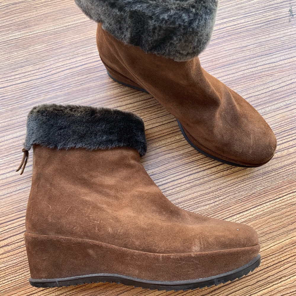 stuart weitzman suede wedge ankle boots 5.5